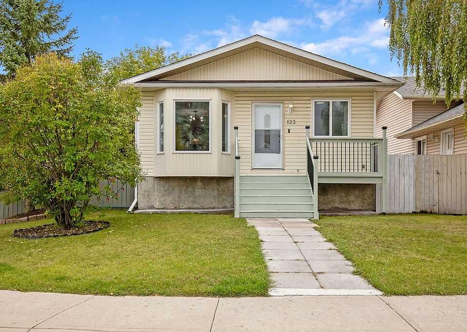 1st image of 123 N Shawglen Rise SW