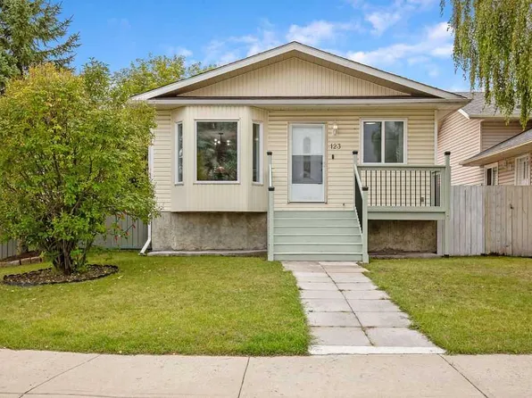 123 N Shawglen Rise SW, Calgary, AB T2Y 1Z3