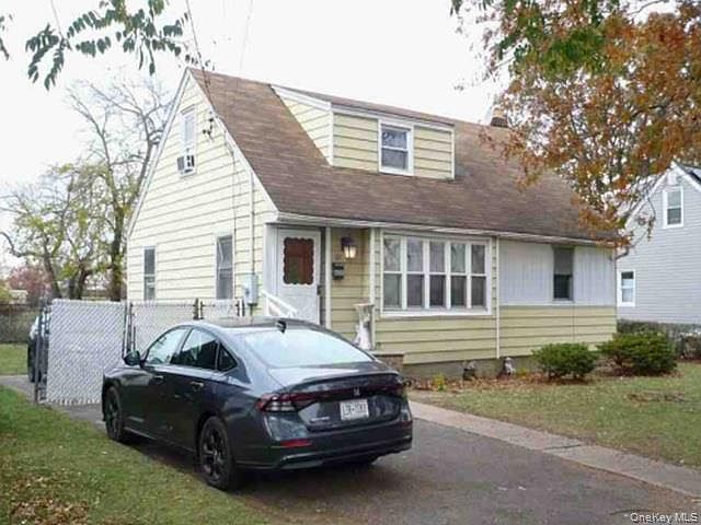 1st image of 650 Winthrop Drive