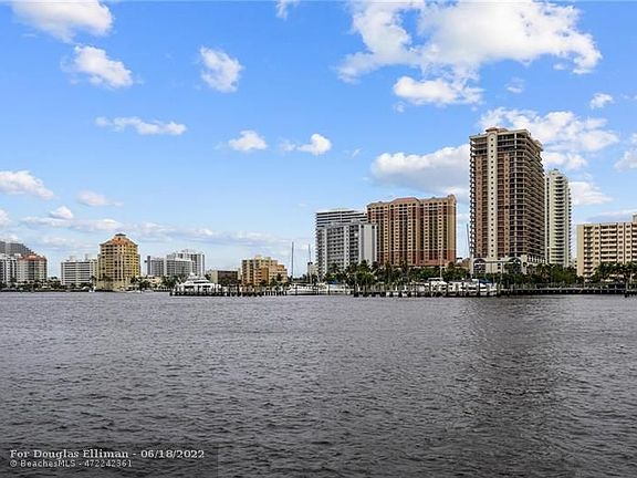 2nd image of 234 Plaza Las Olas