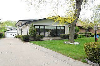 1st image of 7322 N Lowell Ave