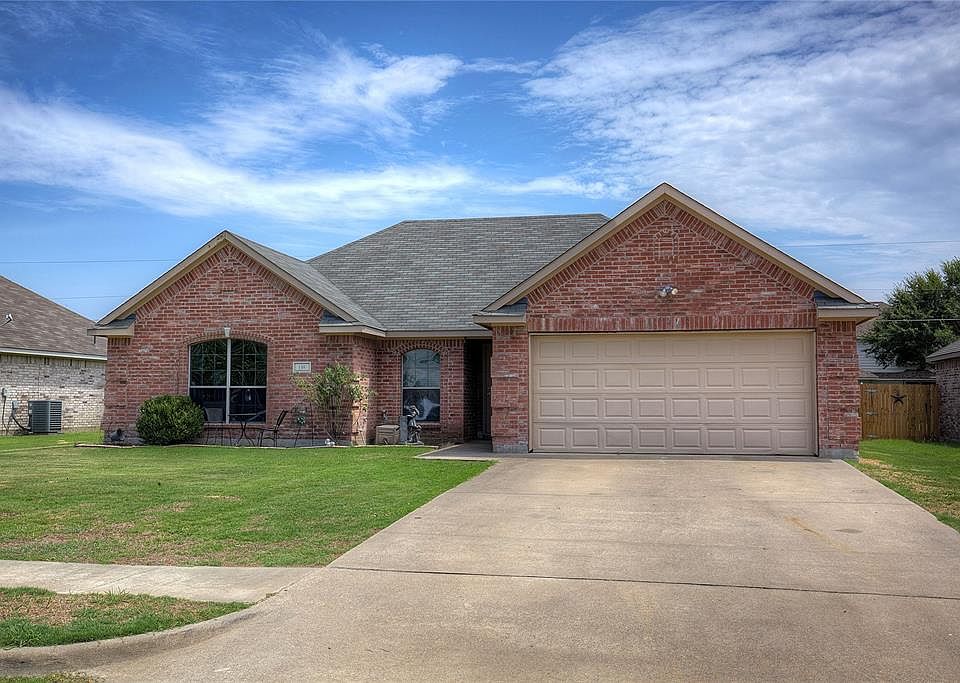 1st image of 138 Birdsong Ln
