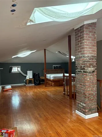 2 bed, 2.0 bath, 4735 sqft, $3,200 — Photo 4