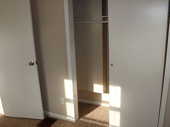 2nd image of 729 1st Ave