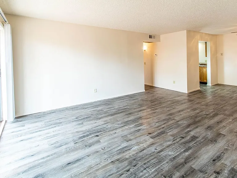 $500 FREE! PET FRIENDLY! APPLY ONLINE! — Photo 23