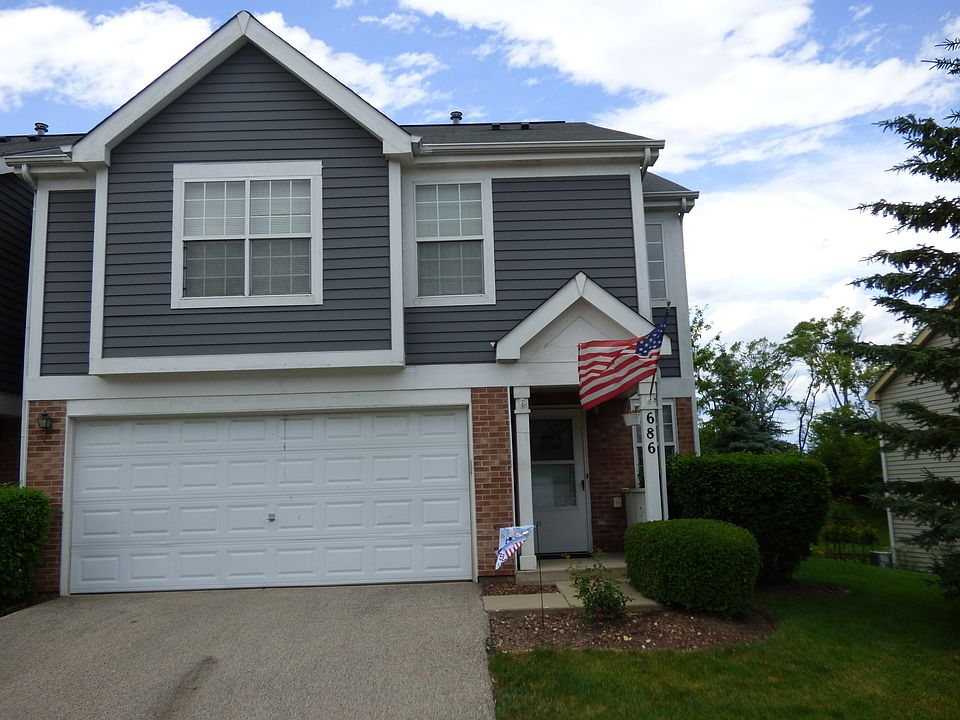 1st image of 686 E Whispering Oaks Ct