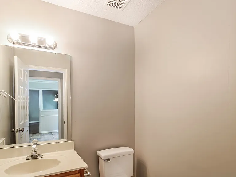 9354 Sarsen Dr — Photo 15