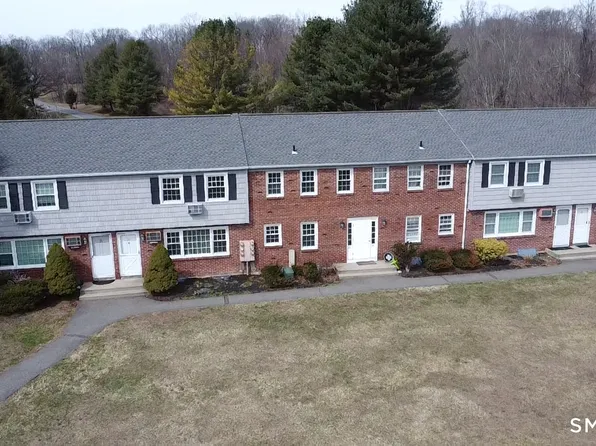 21 Old Farms Lane #21, New Milford, CT 06776