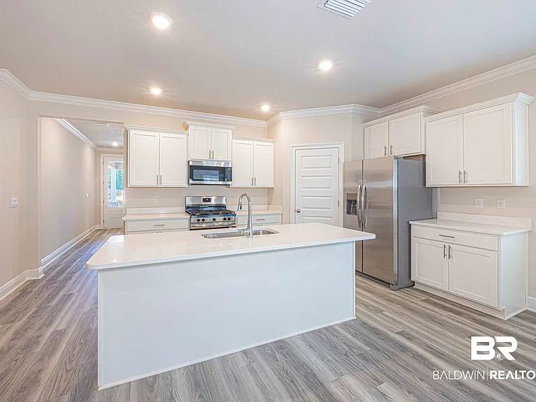 31543 Lyon Rd — Photo 8