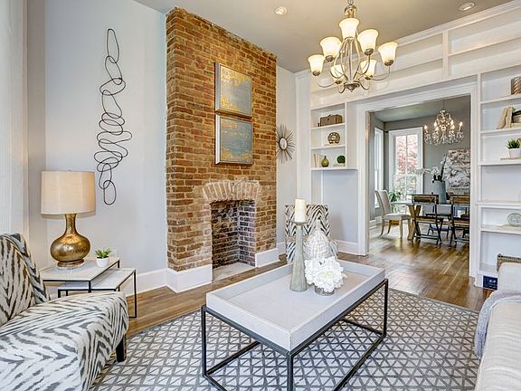 Main Level - Living Room