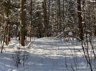 107 Oxbow Rd, Lake Pleasant, NY 12108