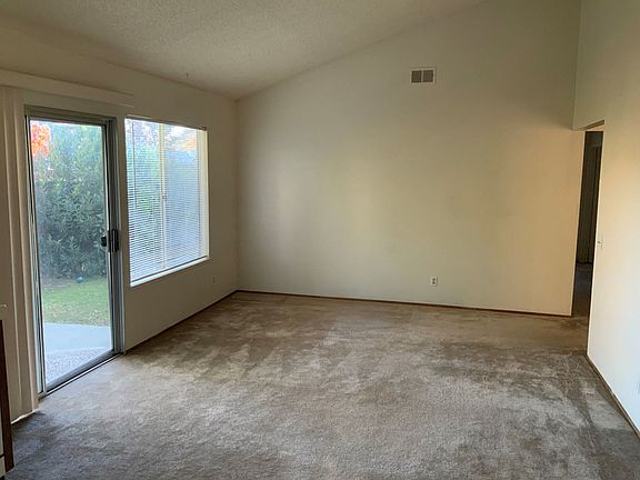 5th image of 6435 Hesket Ct
