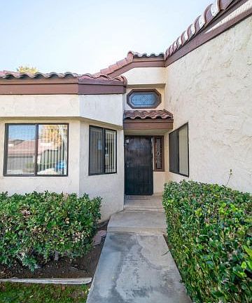 3rd image of 411 Montefino Dr