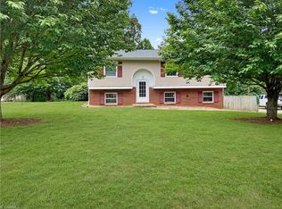 243 Holly Pine St, North Wilkesboro, NC 28659