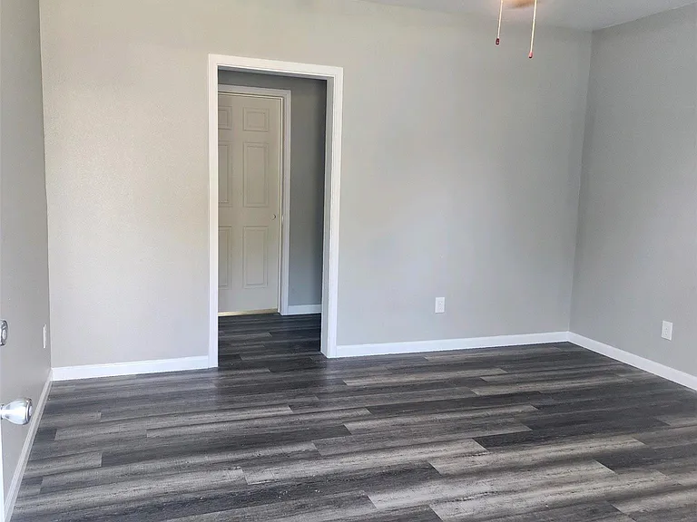 122 Pineview Dr — Photo 4