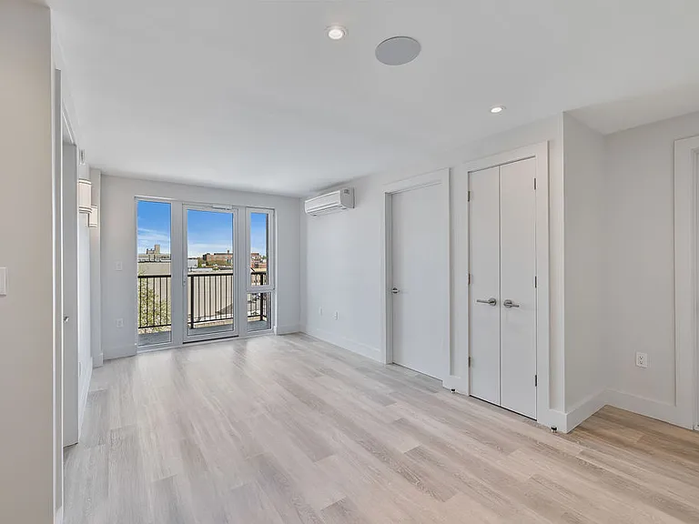 2605 Snyder Ave #3H — Photo 6
