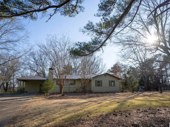 1224 School Rd SE, Bessemer, AL 35022