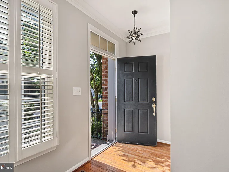 1319 Vintage Pl — Photo 26