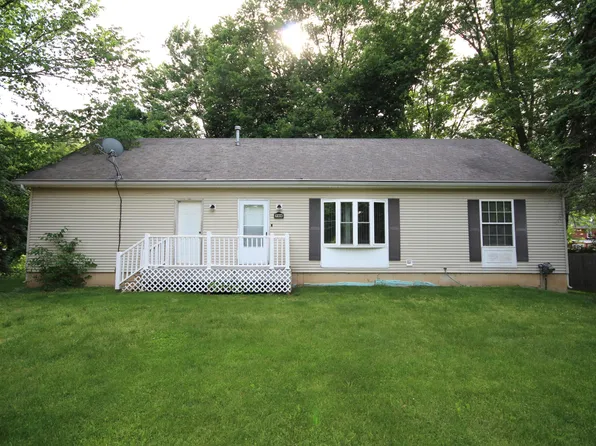 744 Adams St, Vicksburg, MI 49097
