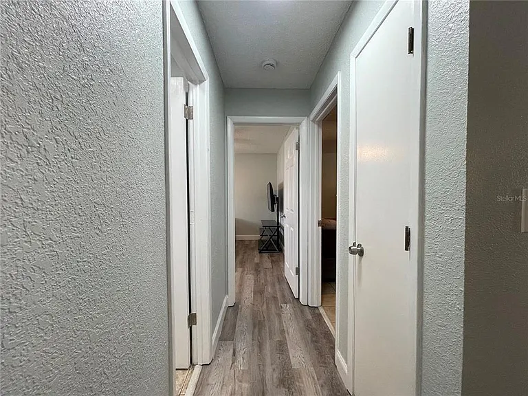 8910 Elm Leaf Ct — Photo 18