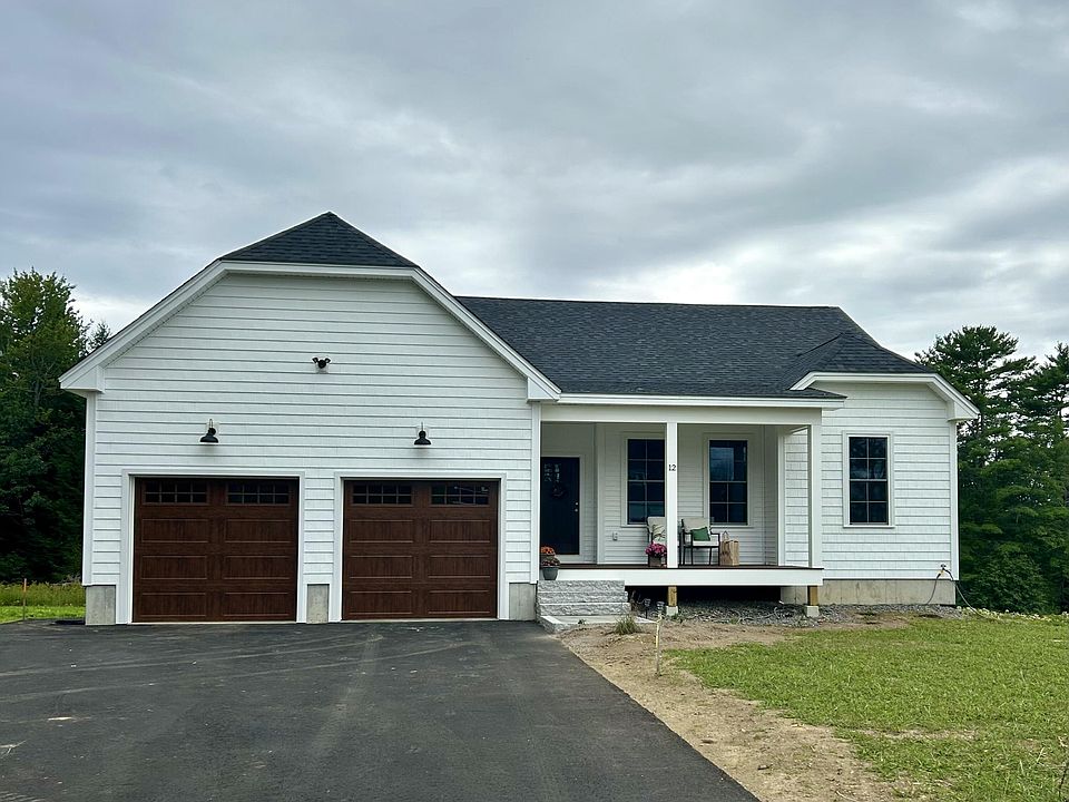 1st image of 12 Tomahawk Lane