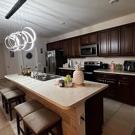 3rd image of 567 Meadow Bend Dr
