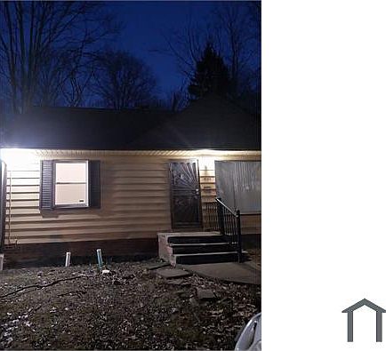 3rd image of 15814 Terrace Rd