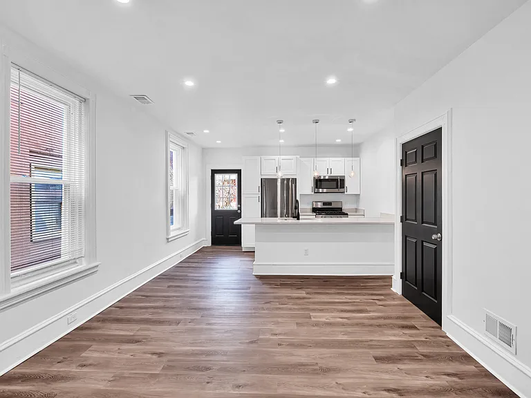 3219 Kennett Sq — Photo 9