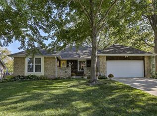 3915 NW Ponderosa St, Lees Summit, MO 64064
