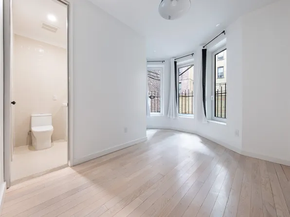 624 East 17th Street image 22 of 28