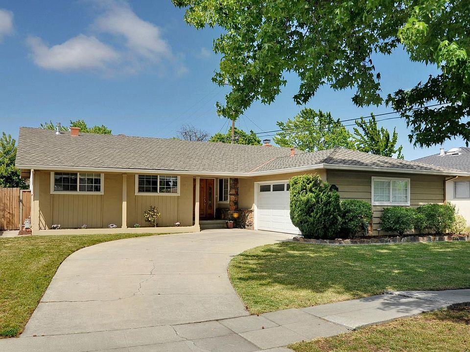 1st image of 3307 Como Ln