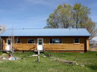 14 S Cherokee Rd, Salmon, ID 83467