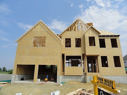 1st image of 910 Canterbury Dr
