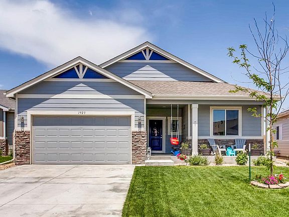2nd image of 1923 Sunset Cir