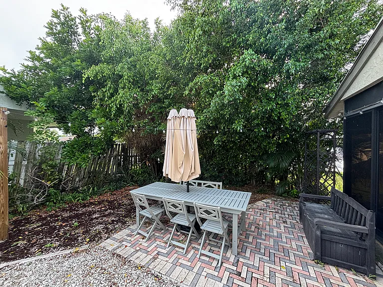 58 Paxford Ln — Photo 33