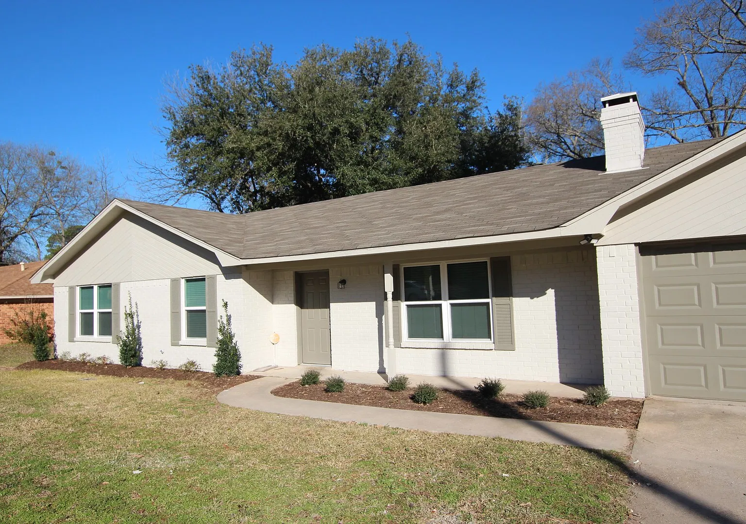 Coming Soon: 3 Bedroom, 2 Bath Home in Flint! — Photo 2