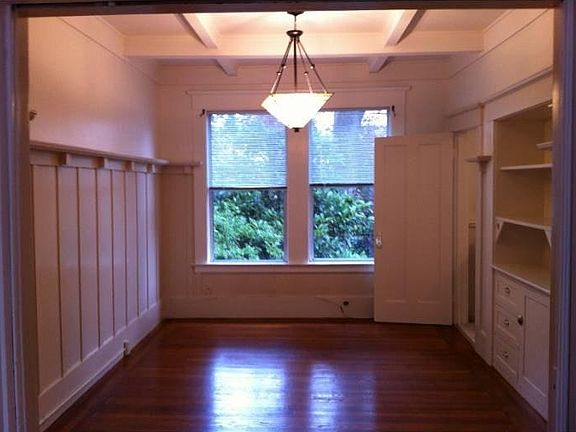 3rd image of 2214 Baker St