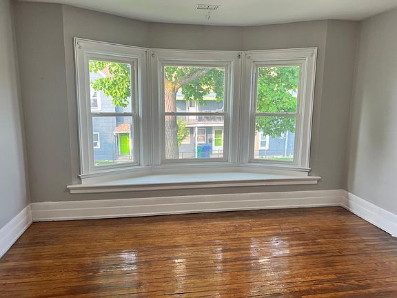 2nd image of 306 Virginia St #3