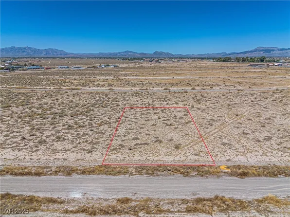 2380 S Park Ridge Ave, Pahrump, NV 89048
