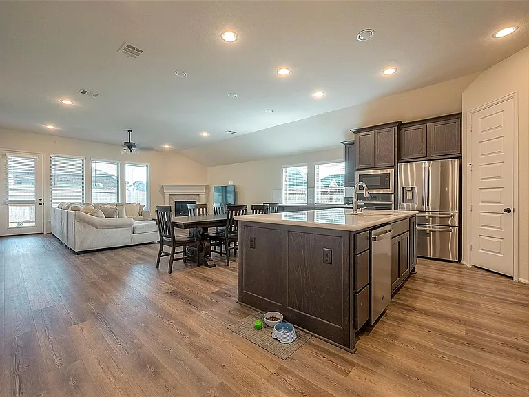4602 Ana Ridge Ln — Photo 9