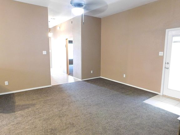 4th image of 3213 Oriental Ave
