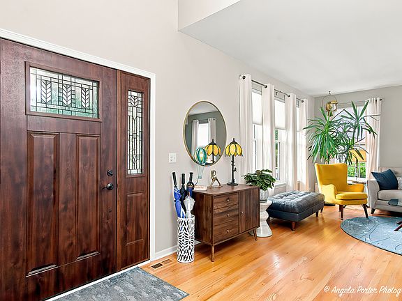 3rd image of 1932 Harrison Ave