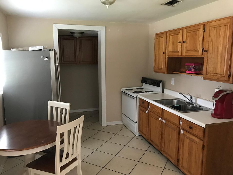 1st image of 590 W Ethelene St