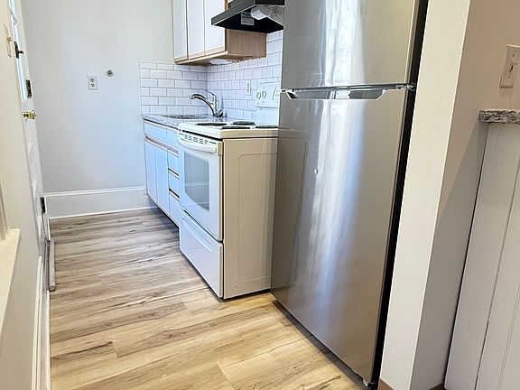 4th image of 1203 Delaware Ave APT 2