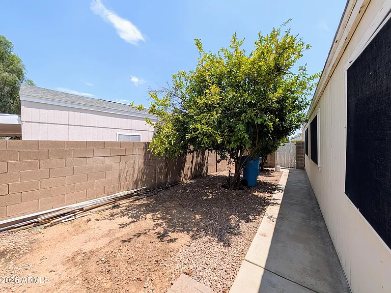 2824 W Angela Dr — Photo 63