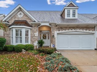 983 Chesterfield Villas Cir, Chesterfield, MO 63017