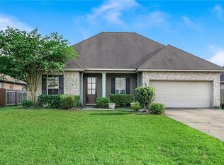213 Long Leaf Ct, Ponchatoula, LA 70454