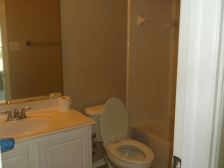 16107 Sandy Path Ln — Photo 3