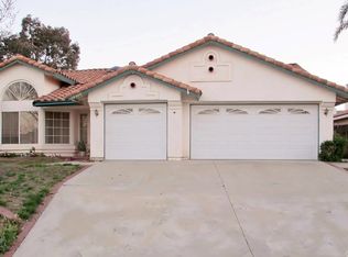 16506 Kiwi Way, Lake Elsinore, CA 92530