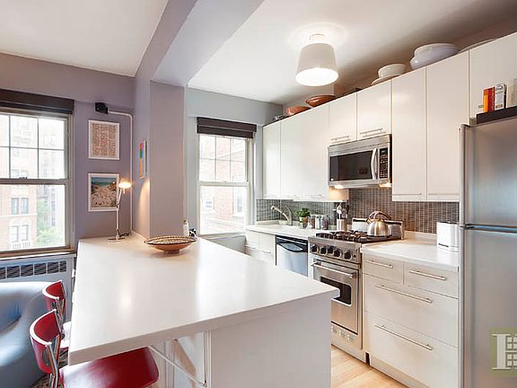 2nd image of 200 Cabrini Blvd APT 38